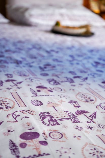 Lilac and maroon scattered ethnic bedsheet set