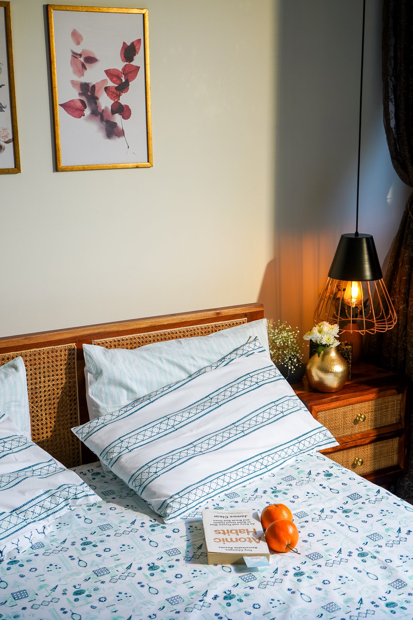 Blue and sea green scattered ethnic bedsheet set