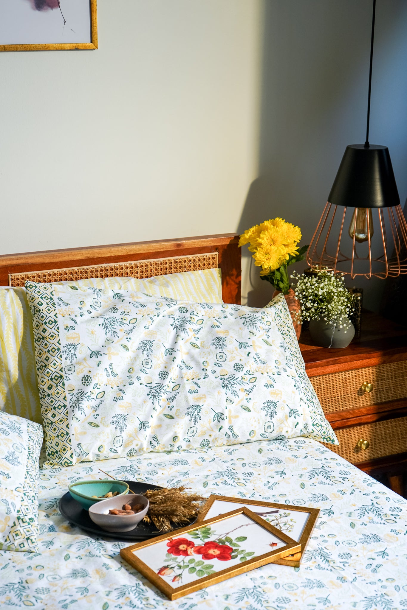 Green parrot and yellow teen anaar bedsheet set (abstract jaal)