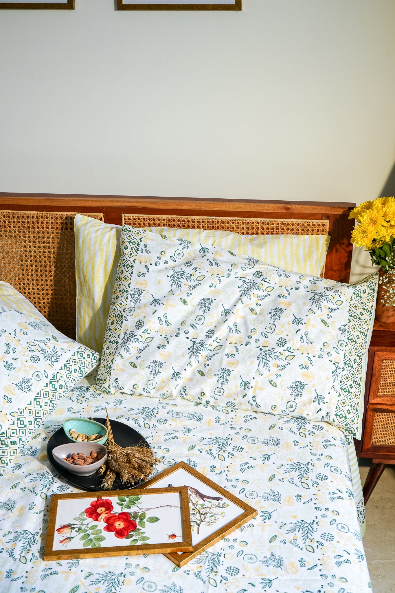 Green parrot and yellow teen anaar bedsheet set (abstract jaal)