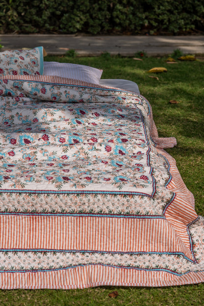 Blue and magenta patte pe patta mulmul quilt