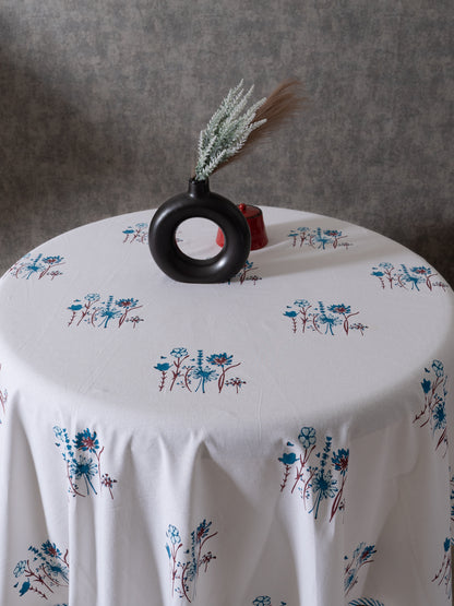 Dark light blue blooming flowers round table cover