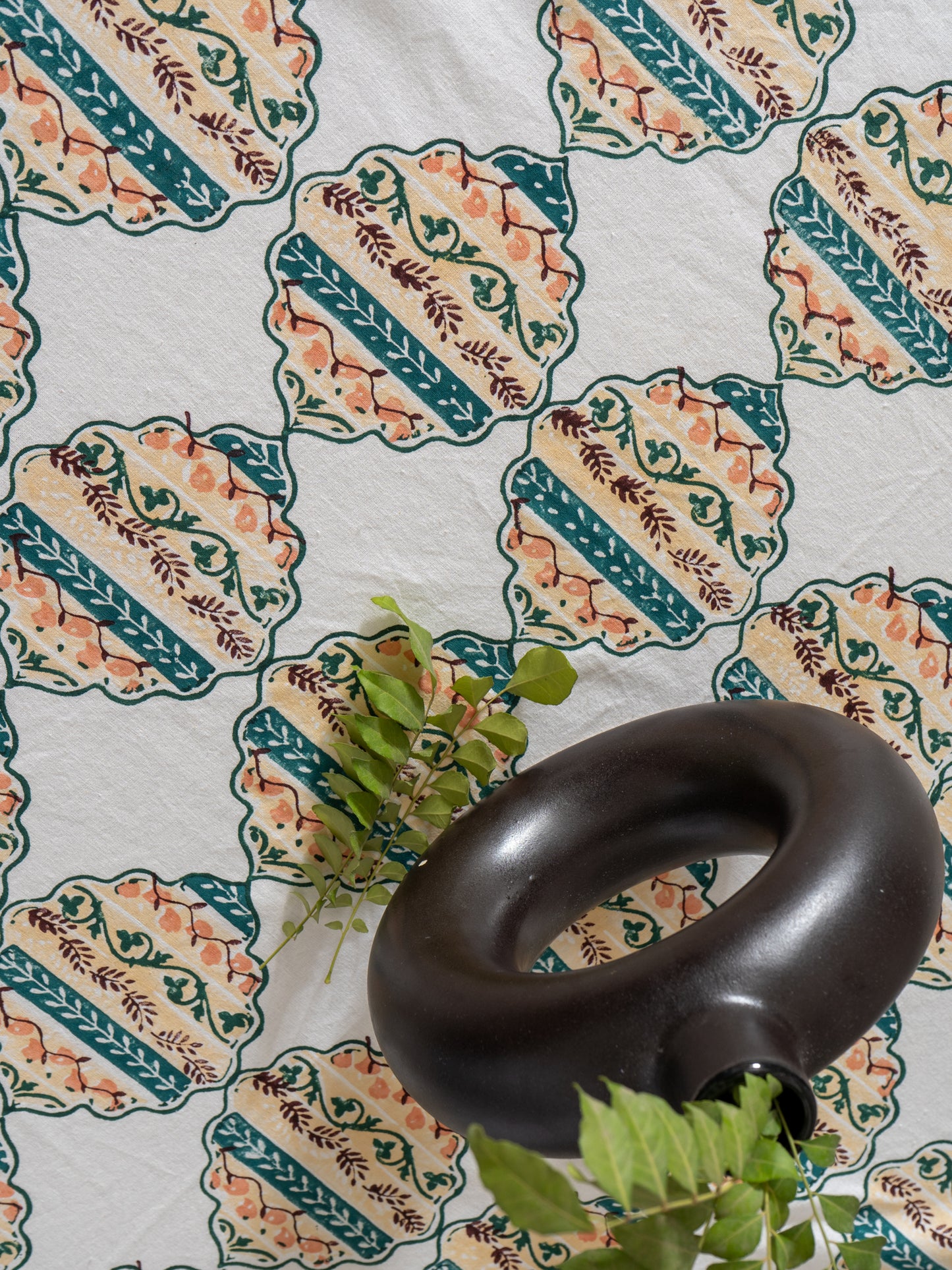 Green blue heera jaal table cover